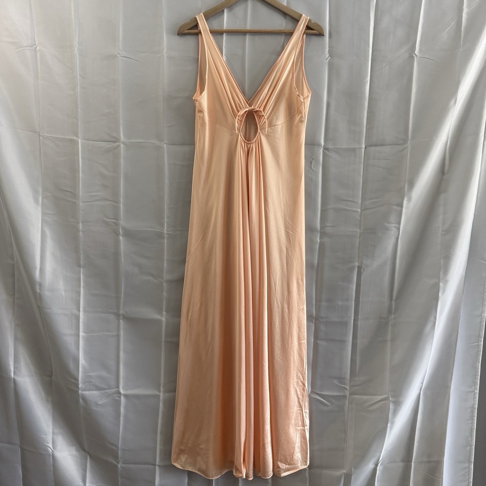 Vtg Olga 38 Full Sweep Peach Long Gown Sexy Peephole Intimate Lingerie Boudoir *